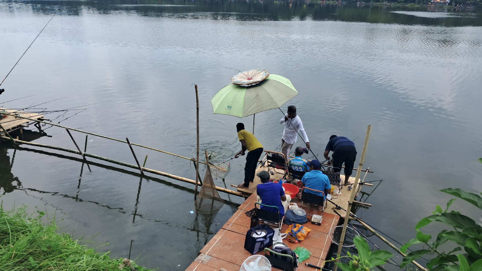 Fishing_festival_in_the_rotten_pond_4