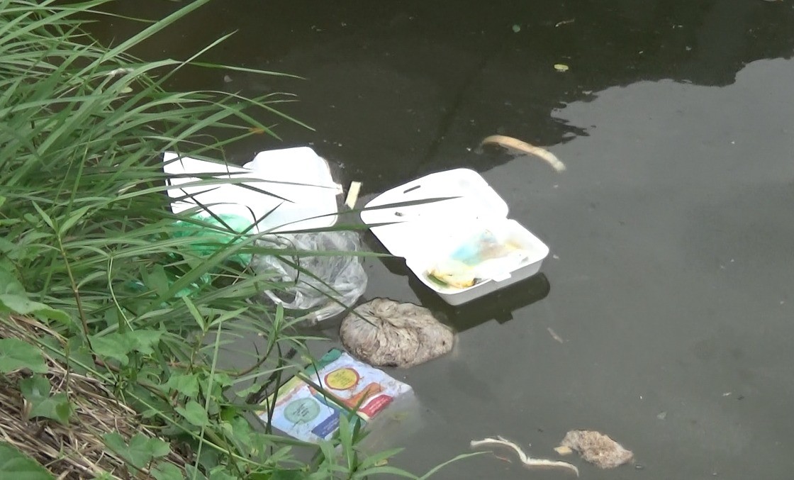 Fishing_festival_in_the_rotten_pond_6