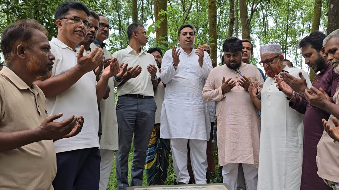 Gazipur_Deputy_Commissioner_Barrister_Ishraq_Ahmed_Siddiqui_1