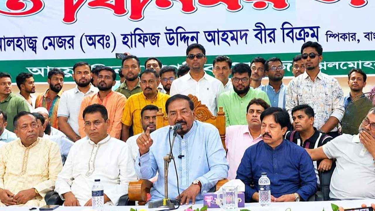 হাসিনাকে ‘বিশ্বসেরা অভিনেত্রী’ বললেন স্পিকার