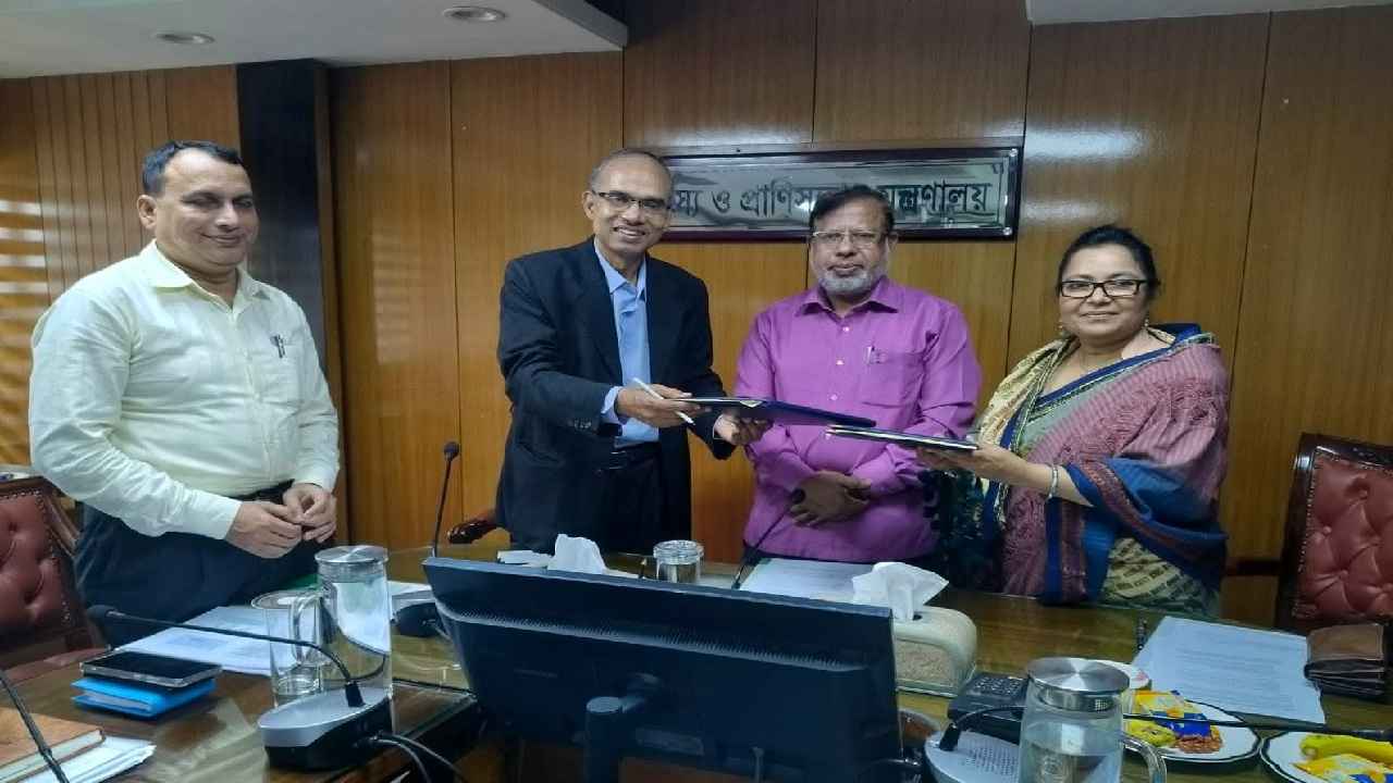 জলবায়ু ঝুঁকি মোকাবিলায় প্রাণিসম্পদ মন্ত্রণালয় ও আইসিসিসিএডির সমঝোতা