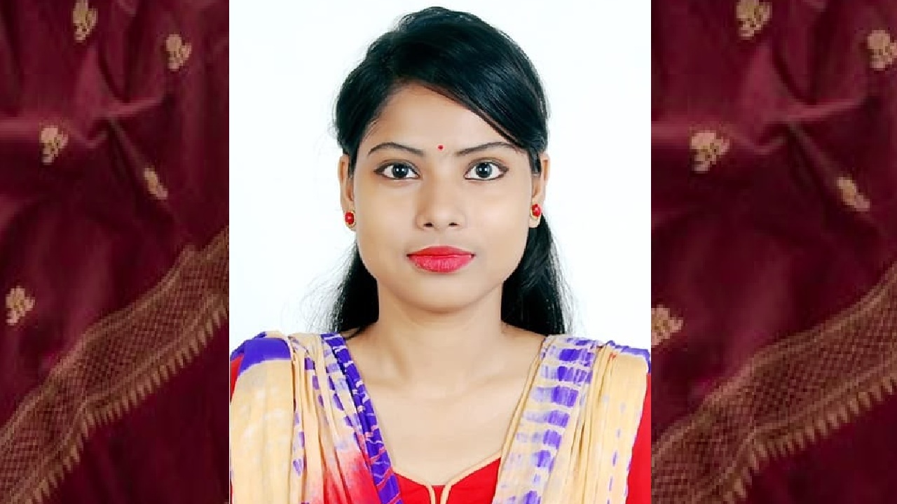 শরীয়তপুরের নড়িয়া পৌর প্রশাসক ও উপজেলা সহকারী কমিশনার (ভূমি) লাকি দাস