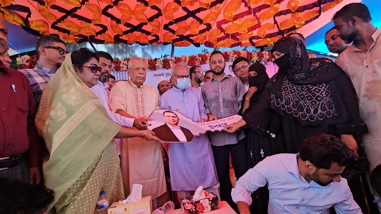 RR RR