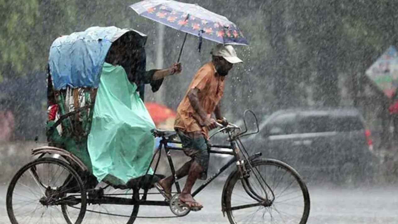 ঢাকায় বজ্রসহ বৃষ্টির আভাস
