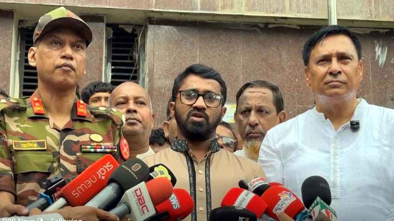 রংপুর মেডিকেলে সিন্ডিকেট বন্ধে পুলিশ ক্যাম্প স্থাপন করা হবে: রাশেদ খান