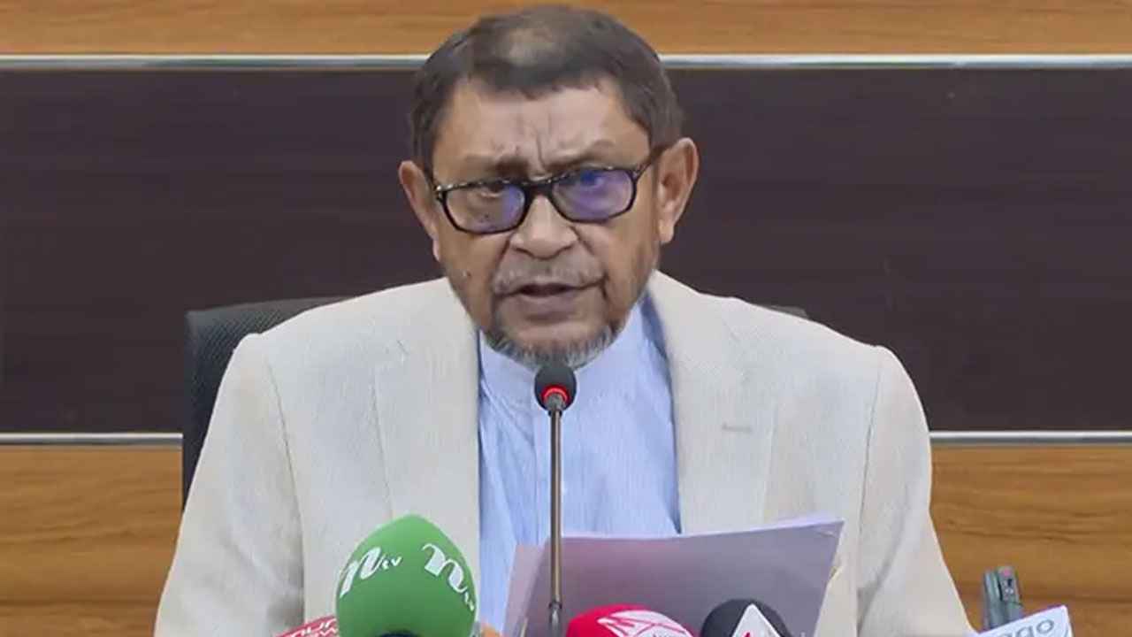 ২৫ সেপ্টেম্বর থেকে বড় পরিসরে হামের টিকা দেওয়া শুরু: স্বাস্থ্যমন্ত্রী