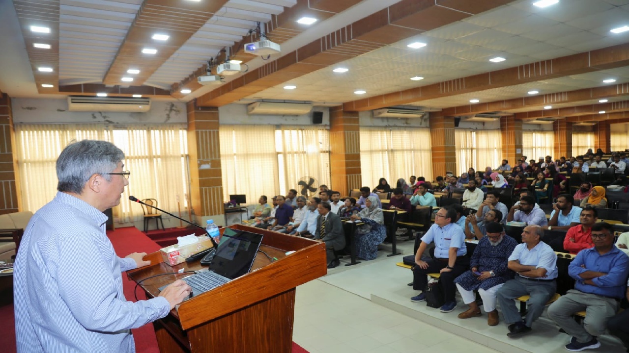 Seminar_by_Japanese_scientists_at_Jessore_University_of_Science_and_Technology_on_nutrition_research_1