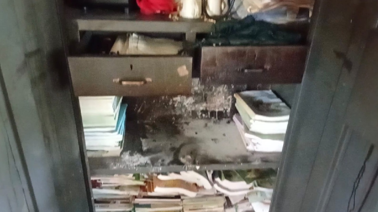 Theft_and_fire_at_Subarnajhuli_Government_Primary_School_3