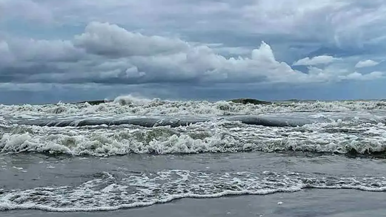 ৪৮ ঘণ্টার মধ্যে সাগরে লঘুচাপ সৃষ্টির আভাস, বাড়বে বৃষ্টিপাত