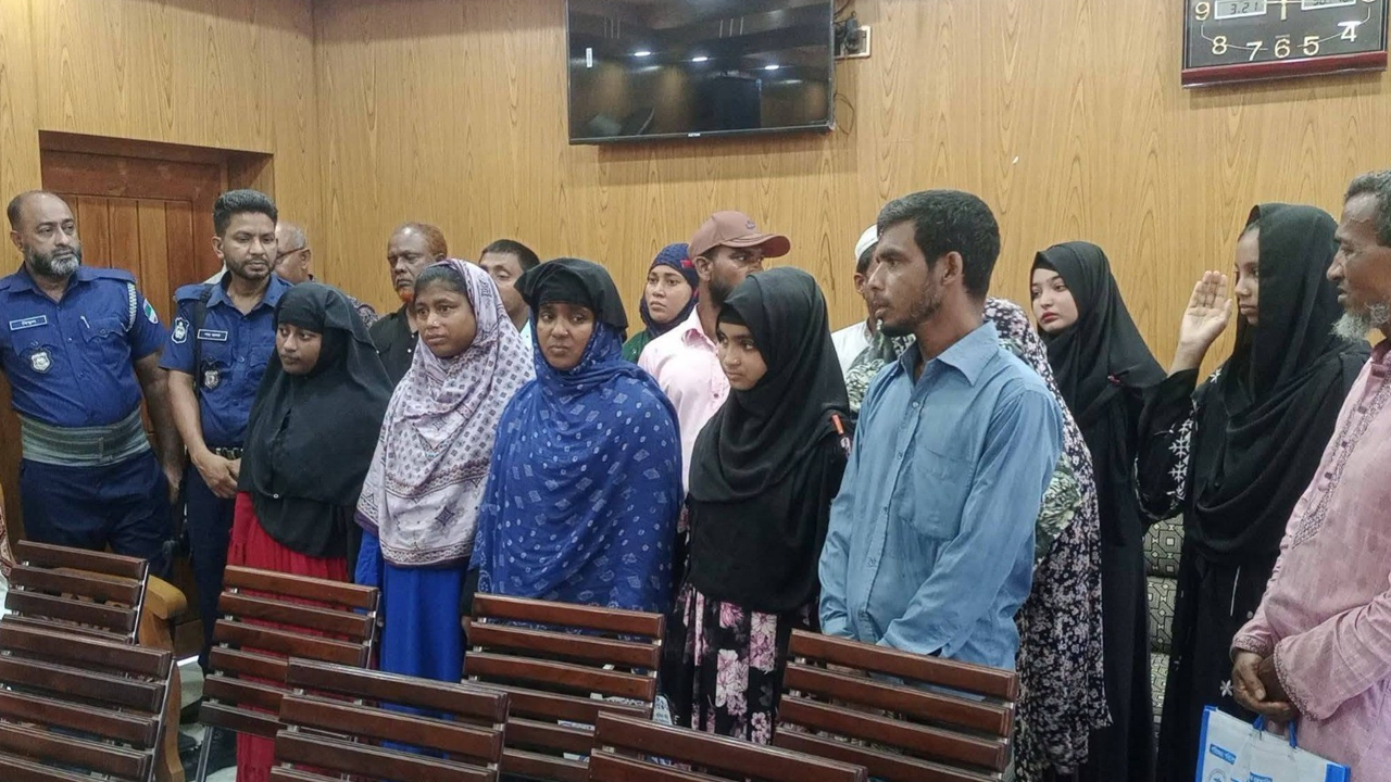 তালার বিদ্যালয়ে ১৩ ছাত্রীর বাল্যবিবাহ, প্রশাসনের হস্তক্ষেপ