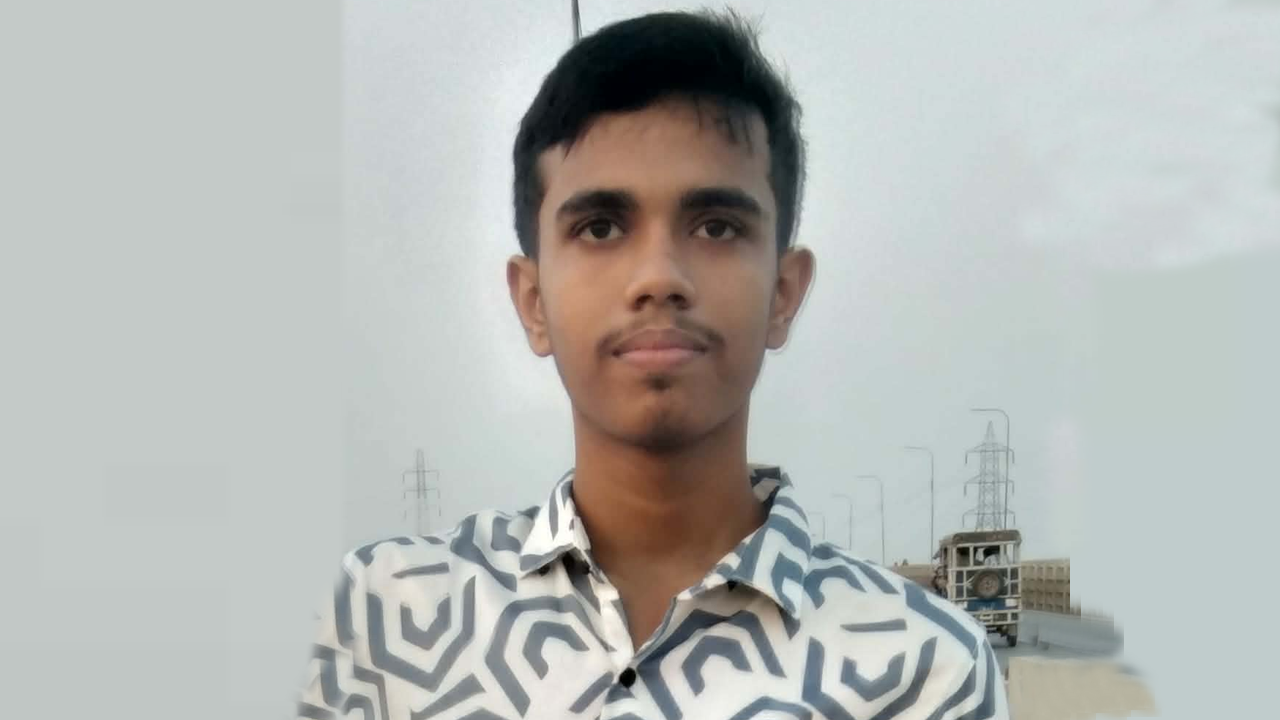 জিপিএ-৫ পেয়েও অর্থের অভাবে ইসমাইলের উচ্চশিক্ষা অনিশ্চিত