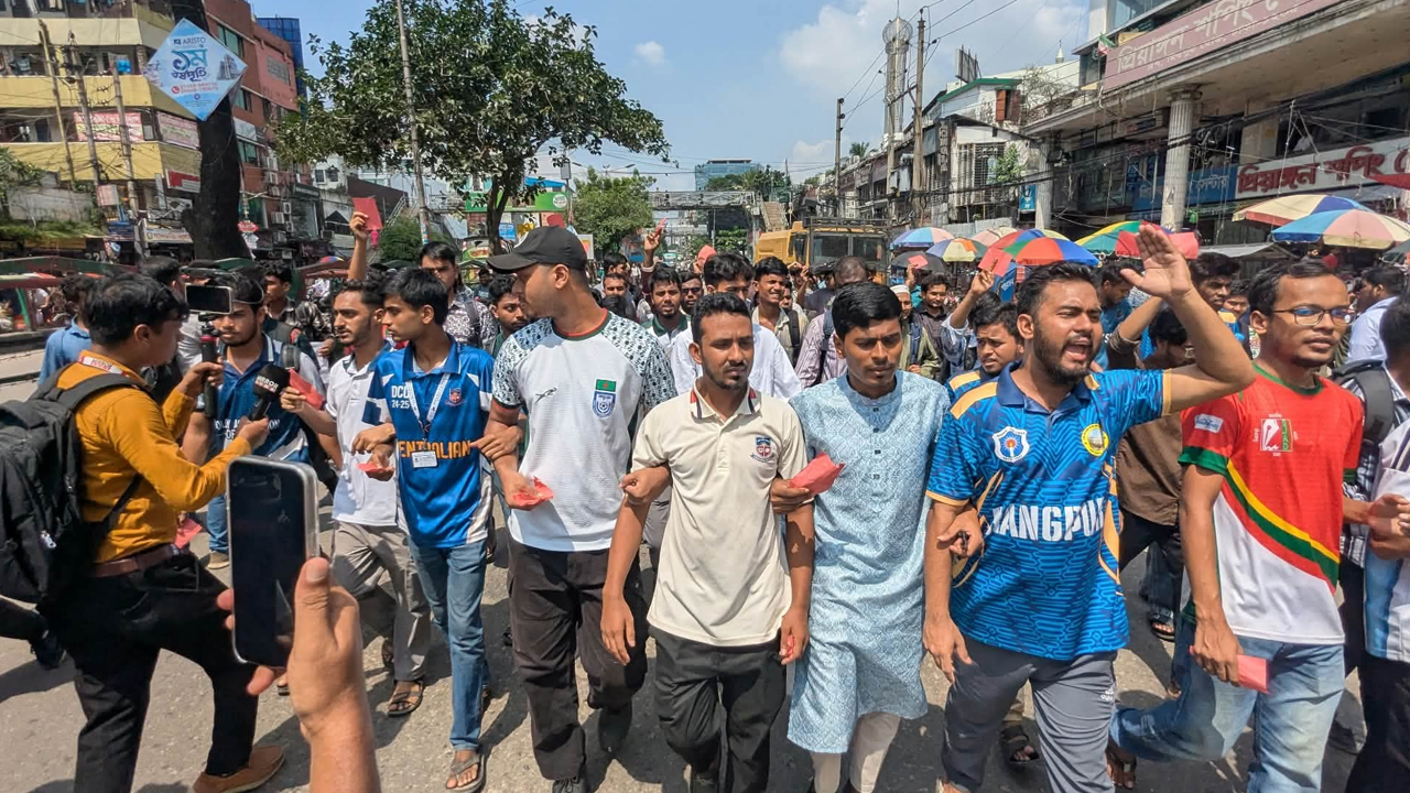 ভিসির বিবৃতি প্রত্যাখ্যান, সায়েন্সল্যাবে শিক্ষার্থীদের অবস্থান