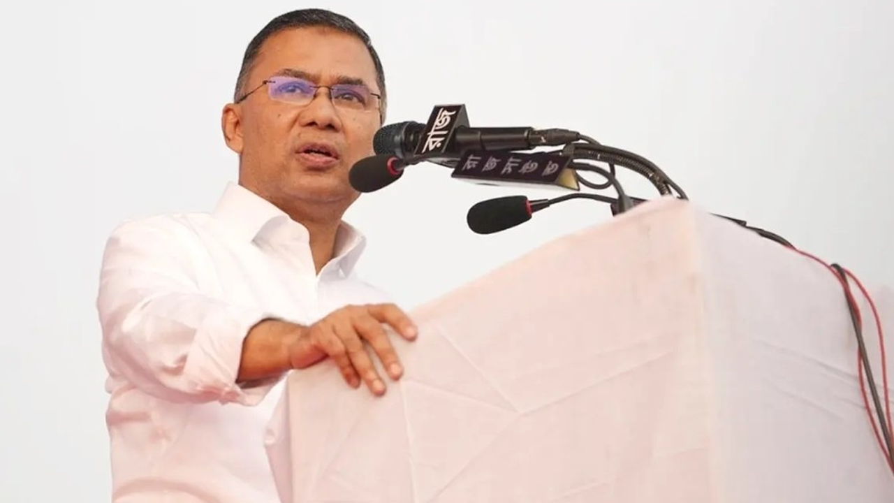 প্রধানমন্ত্রীর সফর ঘিরে শেষ মুহূর্তের প্রস্তুতি, সাজছে ফুলগাজী-পরশুরাম