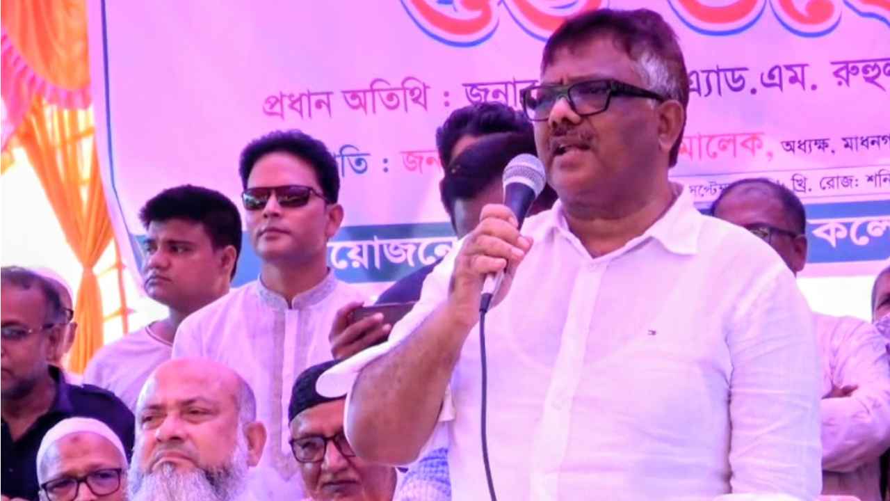 দেশের শিক্ষা ব্যবস্থাকে ধ্বংস করেছে আ.লীগ: হুইপ দুলু