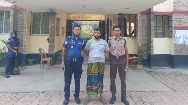 ফরিদপুরে উপজেলা ছাত্রলীগের সহসভাপতি গ্রেফতার