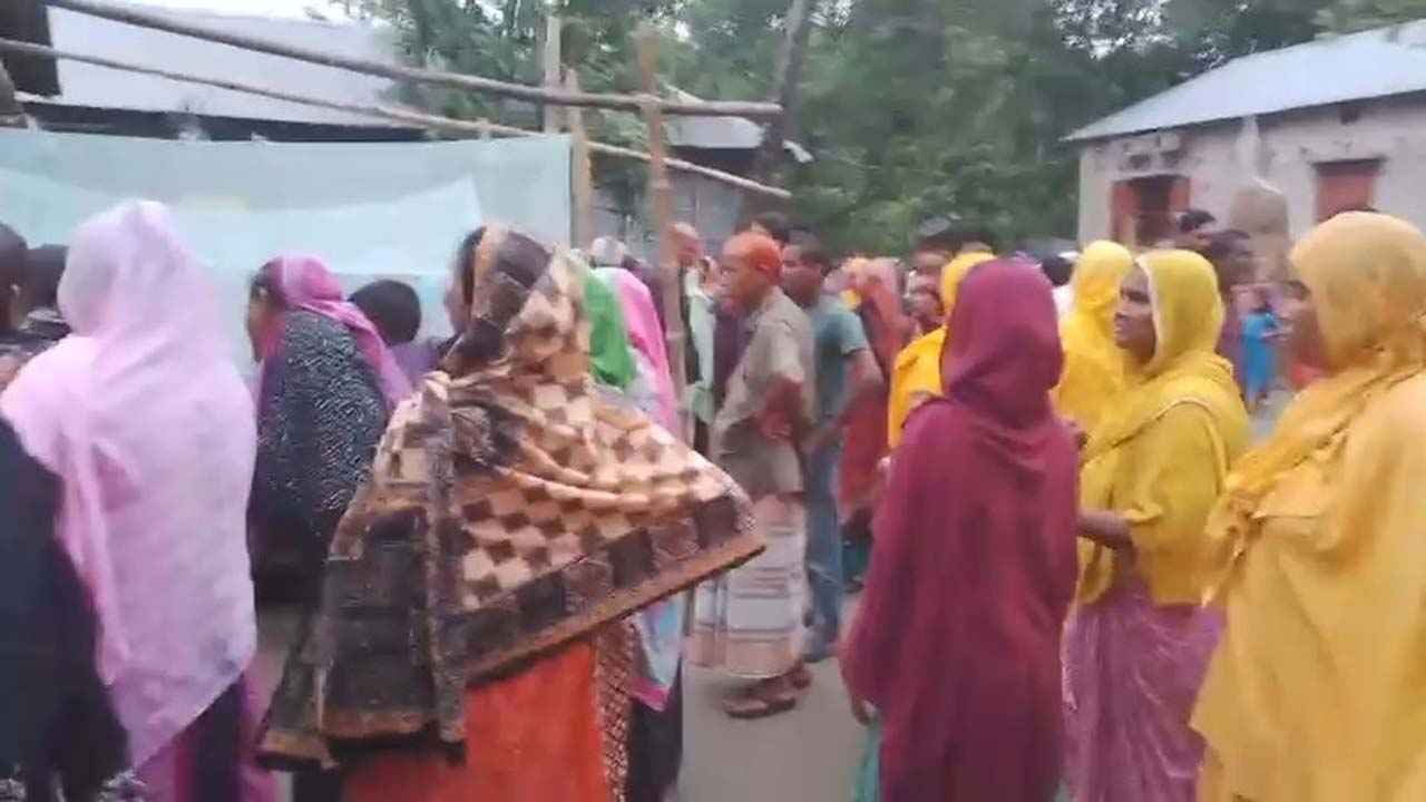 কিশোরগঞ্জে ট্রাকের চাকায় পিষ্ট হয়ে স্কুলছাত্রের মৃত্যু