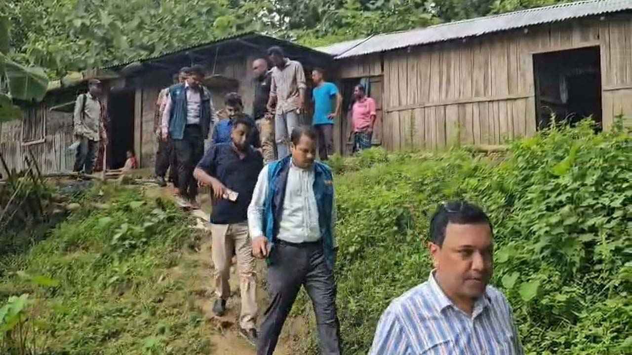 অনিয়মের অভিযোগে জনস্বাস্থ্য প্রকৌশল অধিদফতরে দুদকের অভিযান