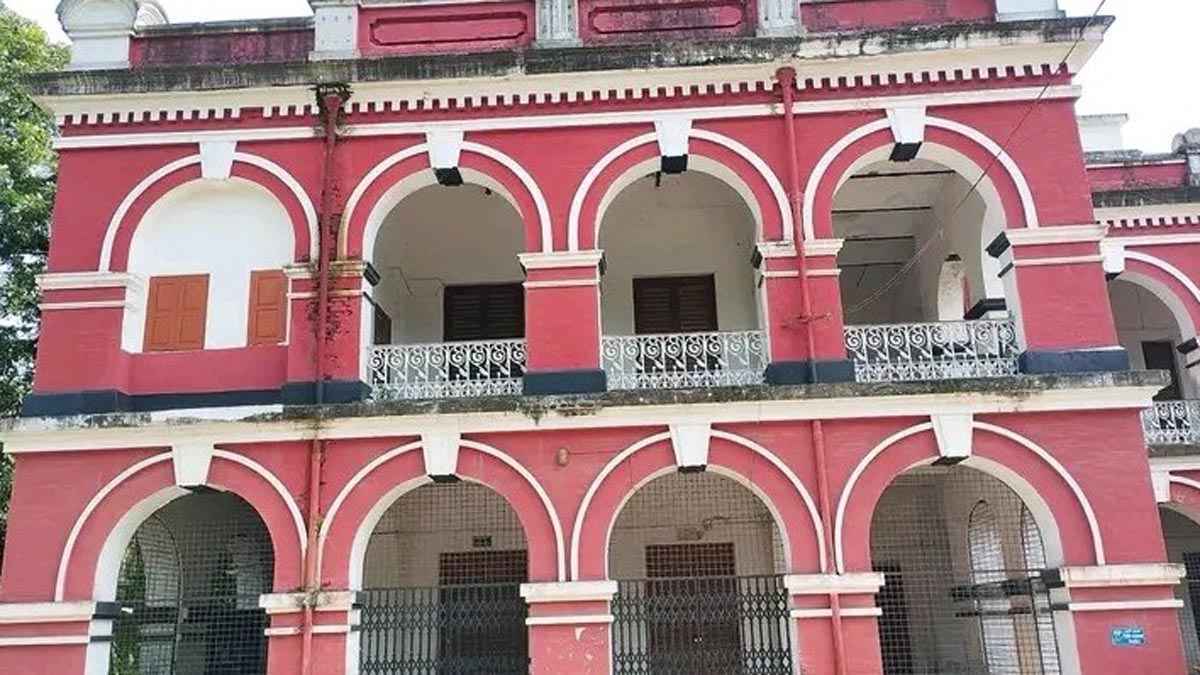 যৌনপল্লীতে তরুণীকে আটকে রাখার দায়ে নারীর কারাদণ্ড