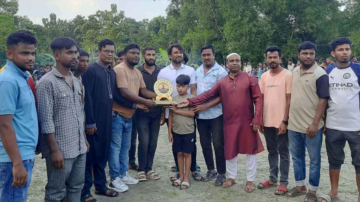 শায়েস্তাগঞ্জে প্রাইজ মানি মিনিবার ফুটবল টুর্নামেন্ট উদ্বোধন