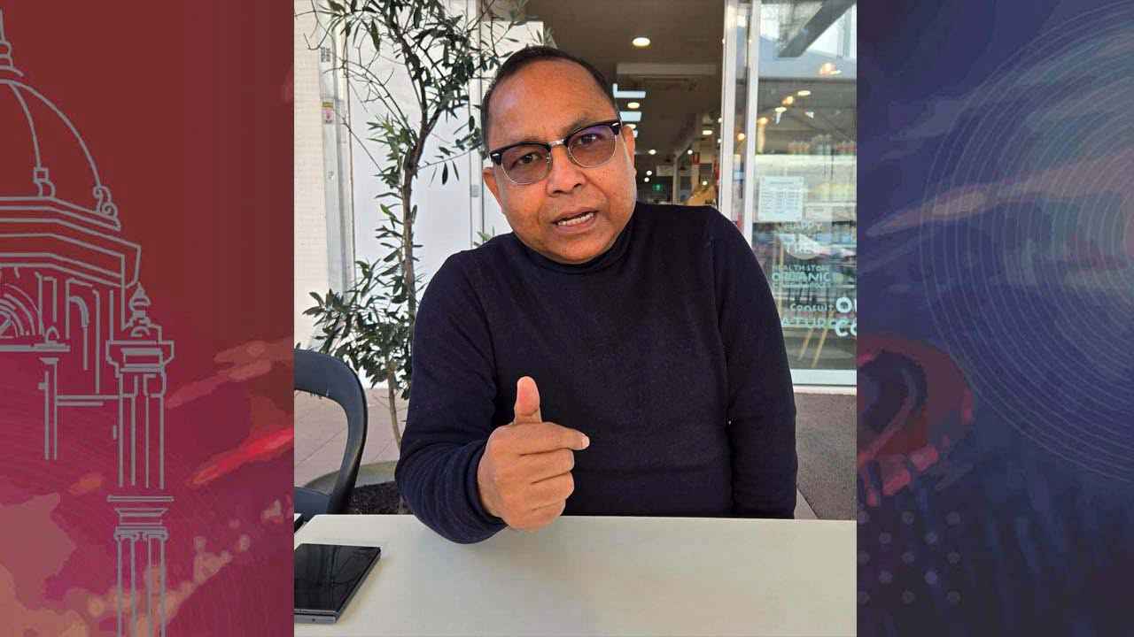বইয়ের পাঠক কমছে না, পঠনের ধরন বদলাচ্ছে : কামরুল হাসান শায়ক