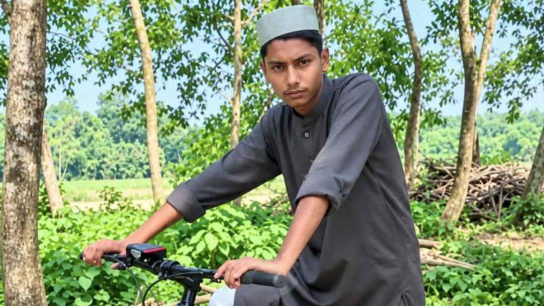 ঝিনাইগাতীতে মাহিন্দ্র উল্টে চালক নিহত