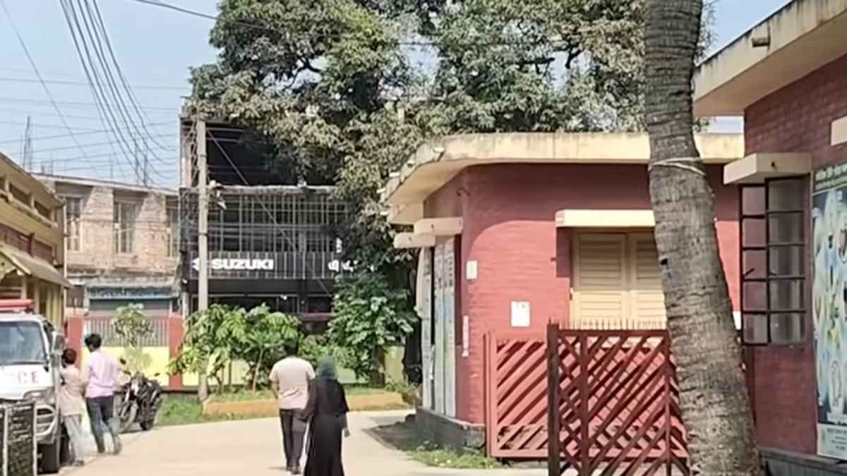 ময়মনসিংহে বাড়ছে জলাতঙ্কের ঝুঁকি, হাসপাতালে রোগীর ভিড়