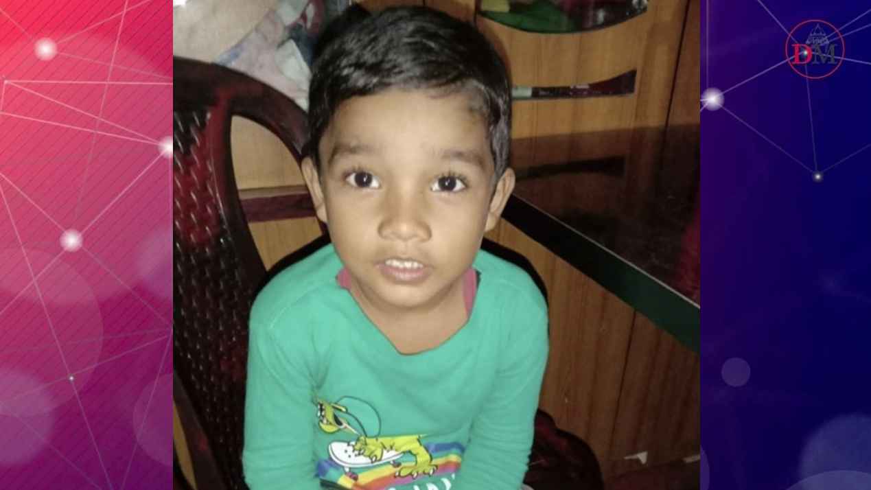 বাবার ট্রাক্টরের চাকায় পিষ্ট হয়ে ছেলের মৃত্যু