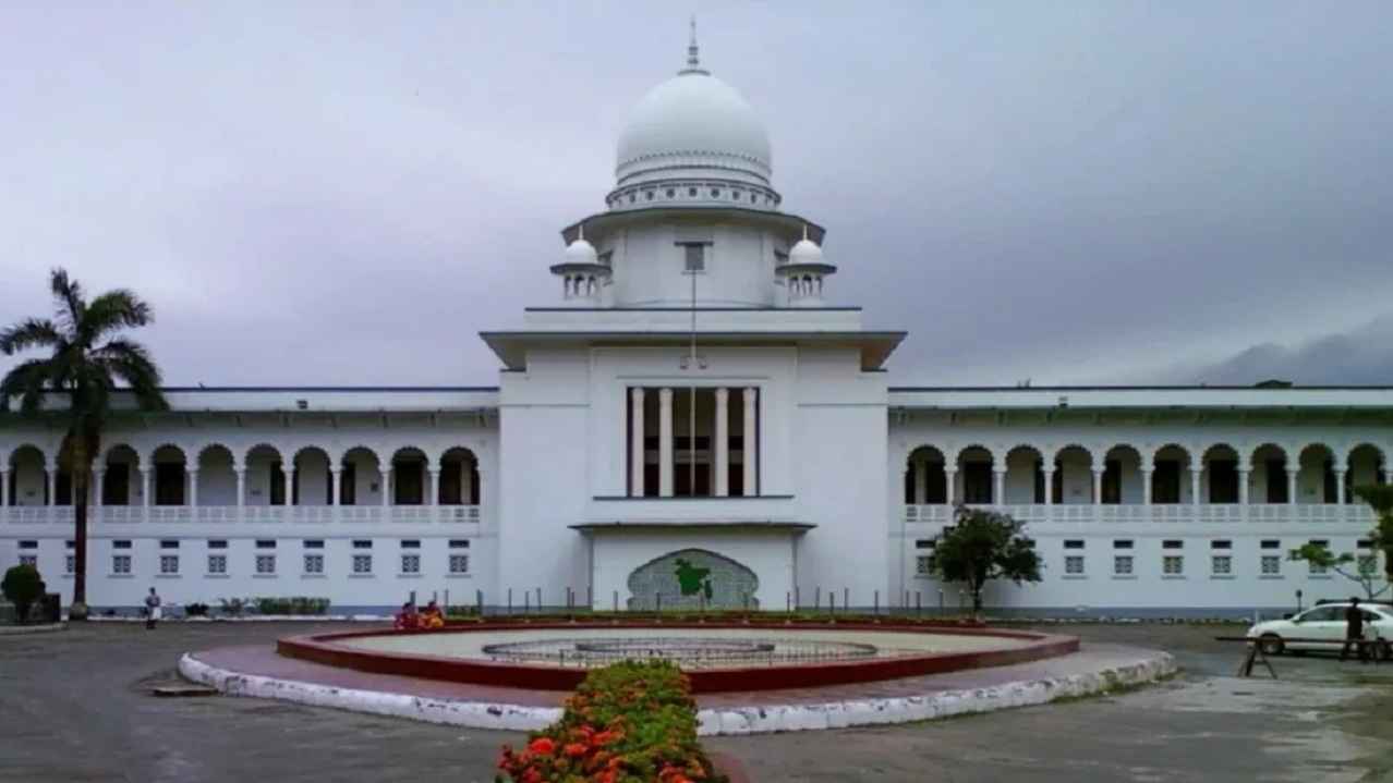 অনিবন্ধিত অনলাইন পোর্টাল ও গুজব ছড়ানো পেইজ বন্ধের নির্দেশ হাইকোর্টের