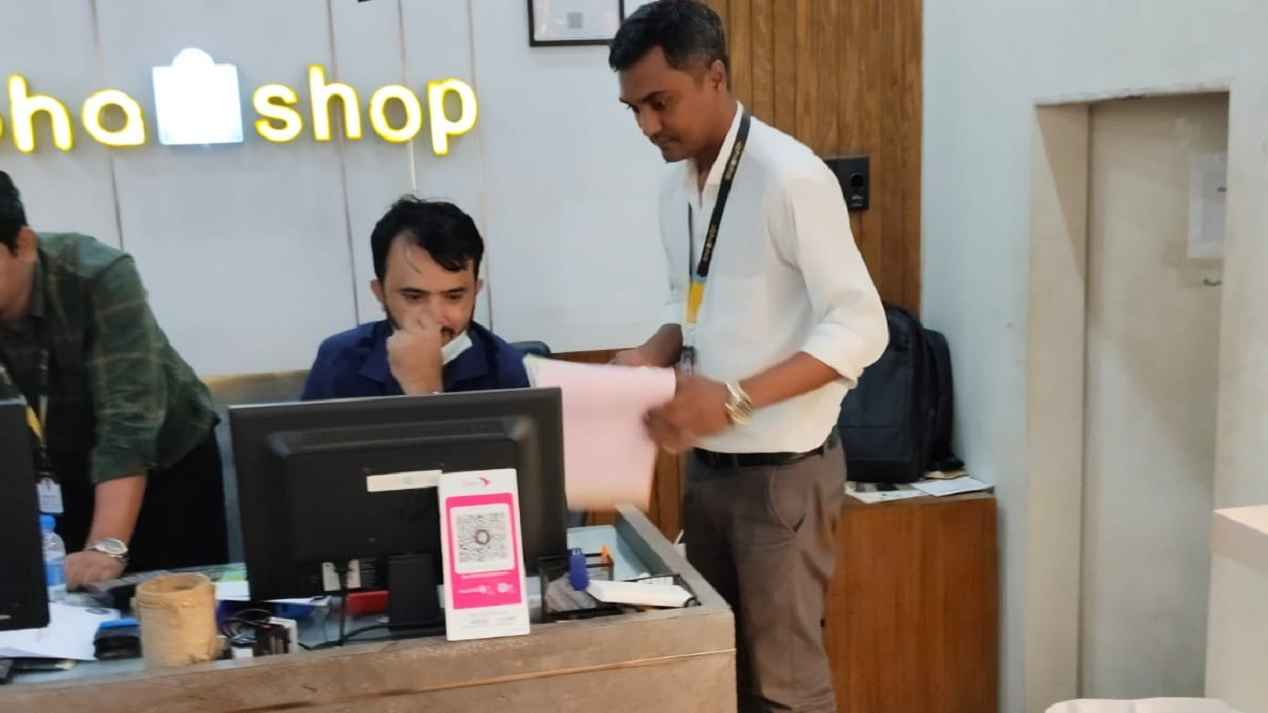 অনলাইন ব্যবসার আড়ালে প্রায় ২ কোটি টাকার ভ্যাট ফাঁকি, অভিযানে আলফা ই-শপ