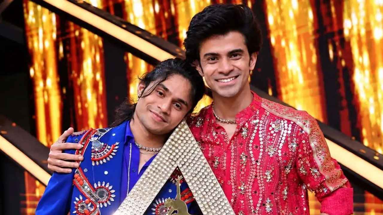 নাচ বদলে দিল জীবন, নাপিত রিতেশ জিতলেন ১৫ লাখ রুপি