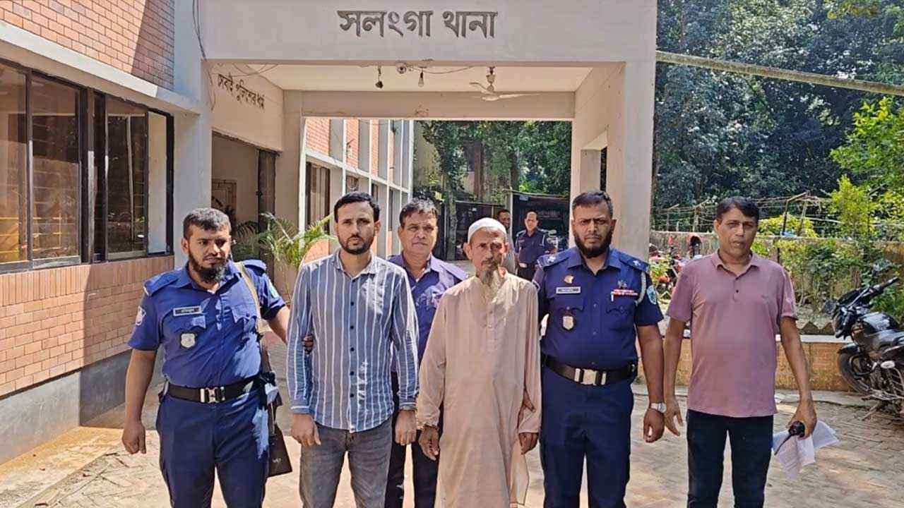 সিরাজগঞ্জে হত্যা মামলায় বাবা-ছেলে গ্রেফতার
